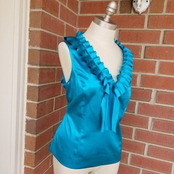 NWT Nine West Pleated front top (L) - Picture 2 of 4